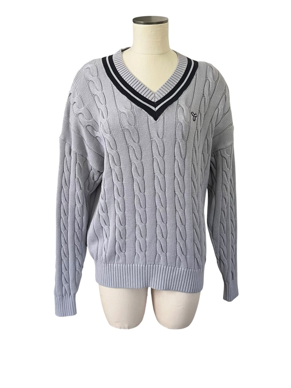 Aritzia TNA Clay Cable Knit Varsity V Neck Sweater Gray Black Trim Size S